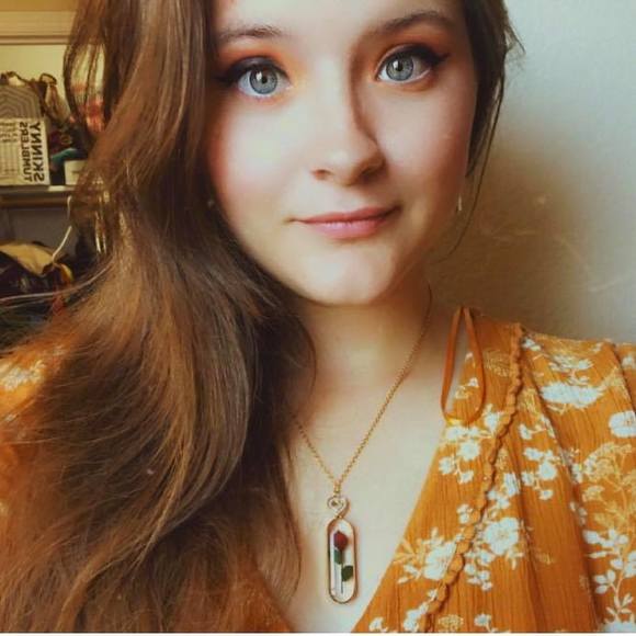 elizabethshowal